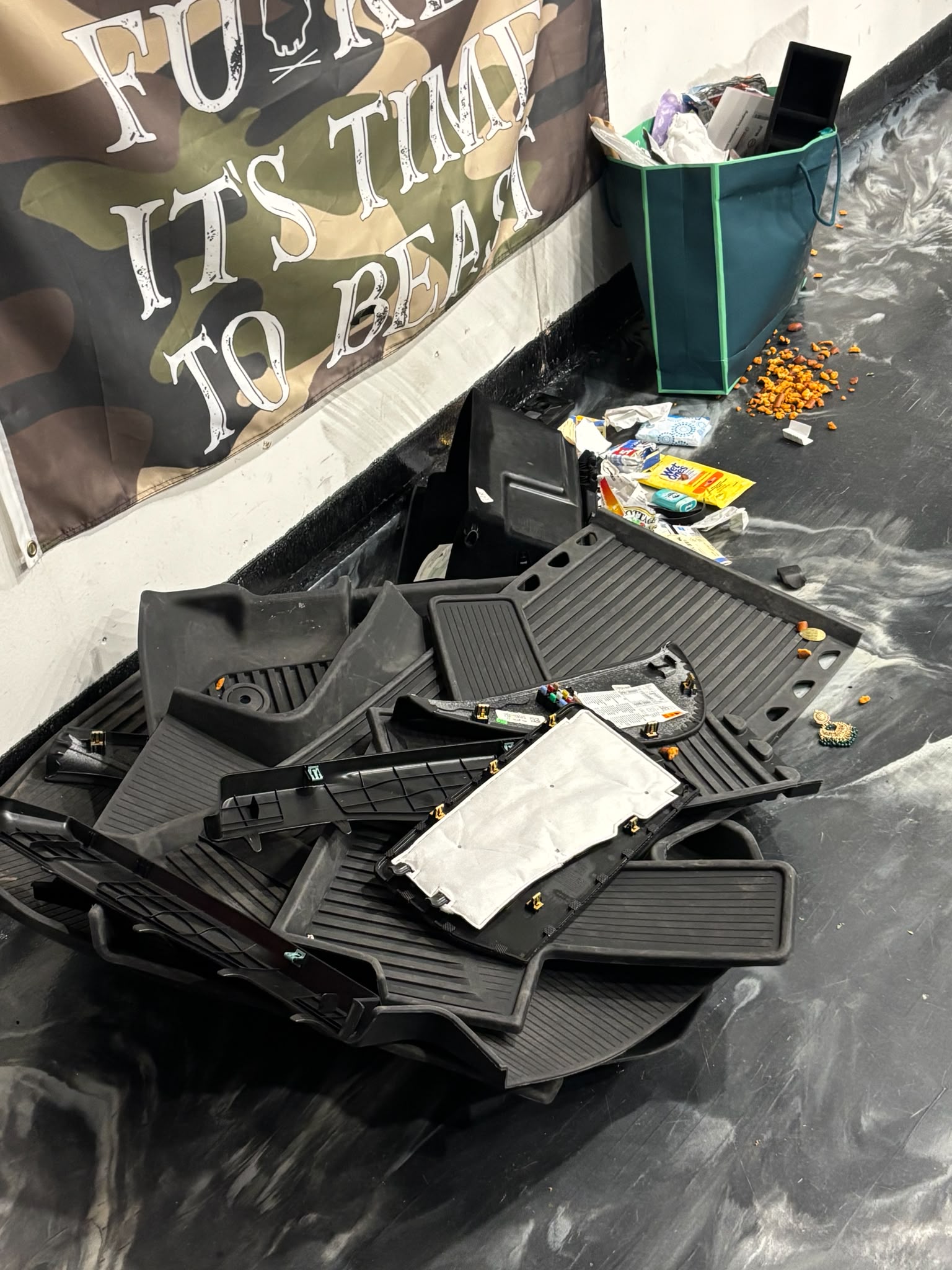 Otodata TAGL2 — FCC ID label and certification stamps
